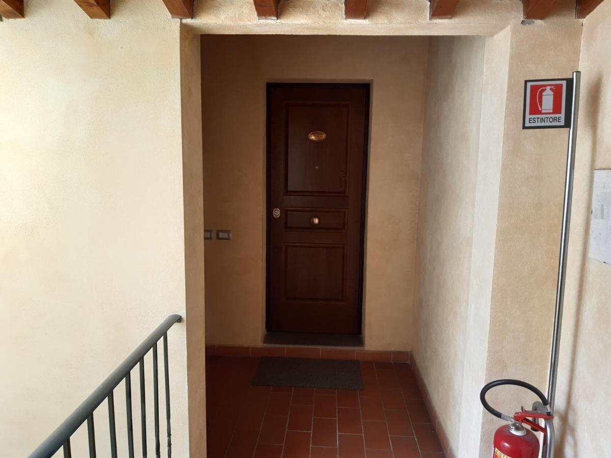Palazzo Virginio Aparthotel Florenţa Exterior foto