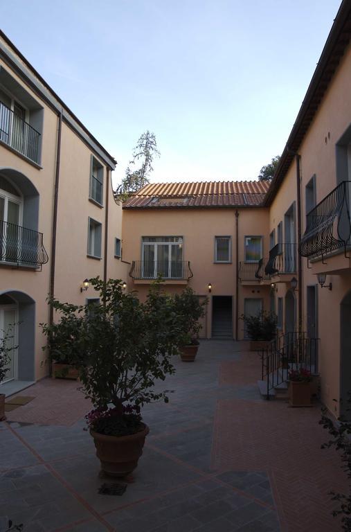 Palazzo Virginio Aparthotel Florenţa Exterior foto